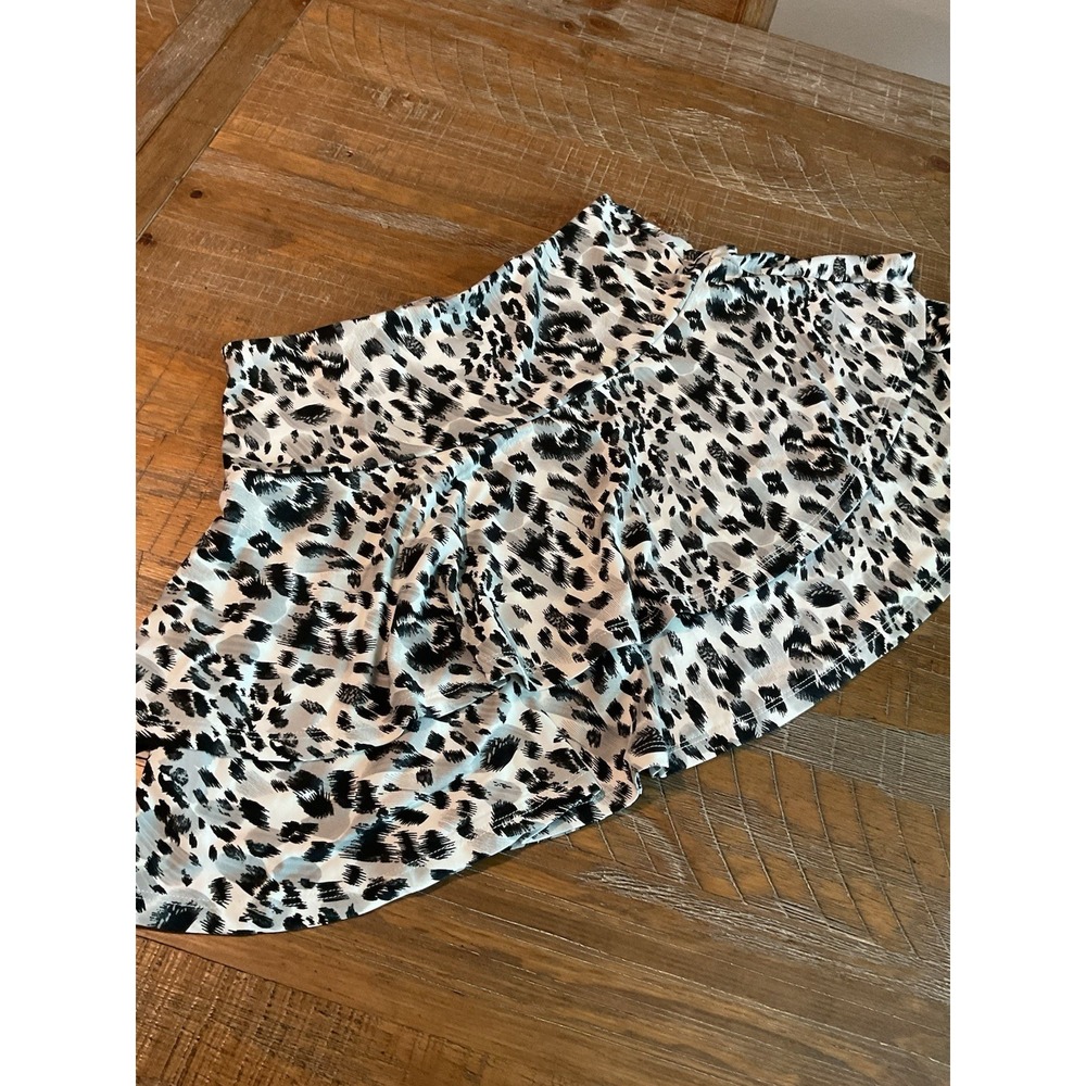 Doublju Women's Leopard Print Ruffle Mini Skirt Black White M Animal Bold Fit
